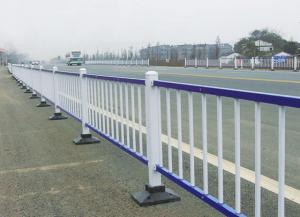 道路護(hù)欄對于維護(hù)交通安全起了什么作用