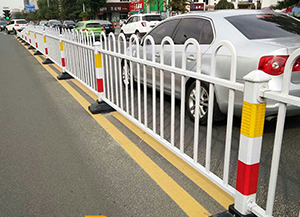 華禹鋅鋼護(hù)欄的優(yōu)勢(shì)對(duì)比